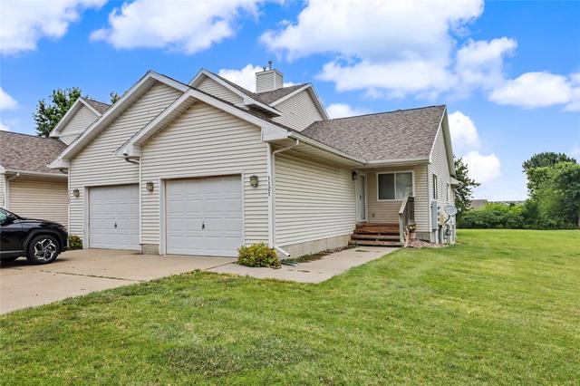 1121 10th Ave NW, Altoona, IA 50009