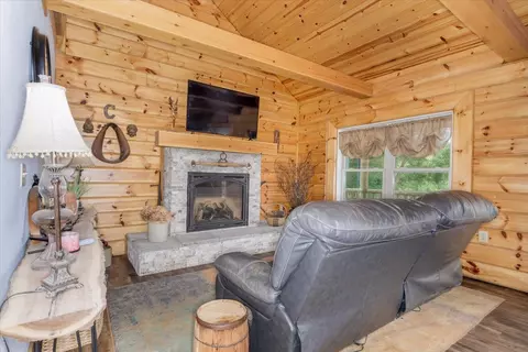 Living - 7557 43rd Ave, Prole, IA 50229 photo 1 of 1