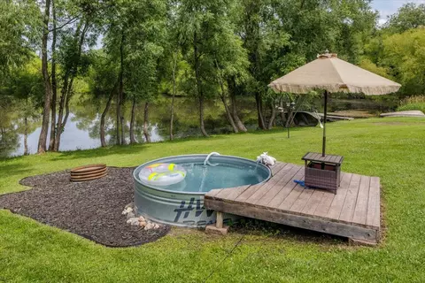 Exterior - 7557 43rd Ave, Prole, IA 50229 photo 3 of 4