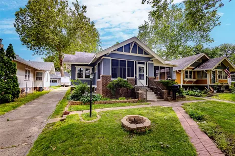1448 Thompson Ave, Des Moines, IA 50316