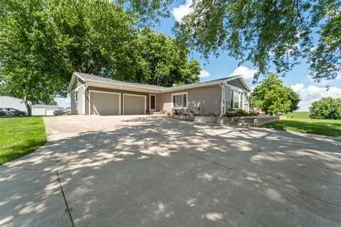 Exterior - 16072 530th Ave, Gilbert, IA 50105 photo 3 of 9