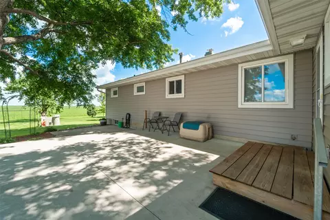 Exterior - 16072 530th Ave, Gilbert, IA 50105 photo 8 of 9