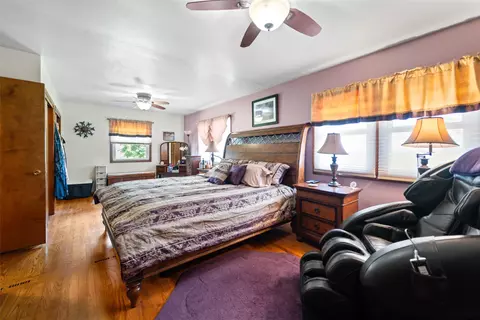 Bedroom - 16072 530th Ave, Gilbert, IA 50105 photo 2 of 2