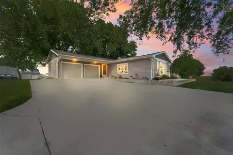 Exterior - 16072 530th Ave, Gilbert, IA 50105 photo 6 of 9