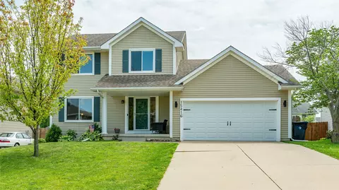 15416 Aurora Ave, Urbandale, IA 50323