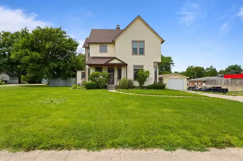 605 S Jefferson Way, Indianola, IA 50125