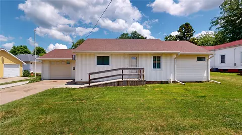 303 N 1st St, Greenfield, IA 50849