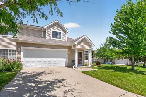 4146 Eisenhower Ln #4, Ames, IA 50010
