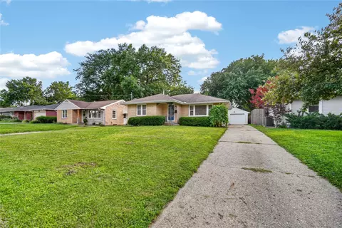 2818 48th Pl, Des Moines, IA 50310