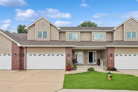 215 SW 36th Ln, Ankeny, IA 50023