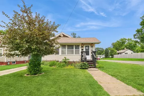 2701 30th St, Des Moines, IA 50310