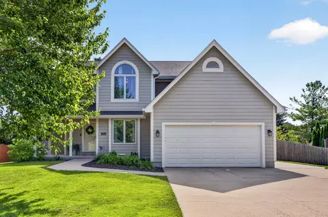 1955 NW 144th St, Clive, IA 50325