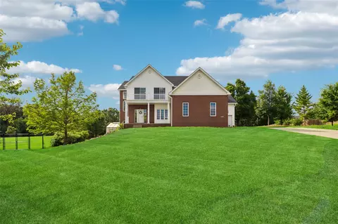 4714 148th St, Urbandale, IA 50323