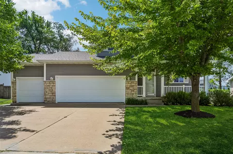 5405 Jordan Blvd, Pleasant Hill, IA 50327