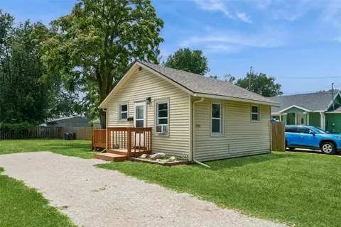 2951 Garfield Ave, Des Moines, IA 50317