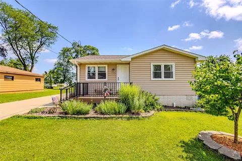 518 Lewis Ave, Norwalk, IA 50211