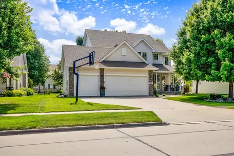 6317 NW 97th St, Johnston, IA 50131