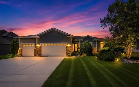 4202 NE Bellagio Cir, Ankeny, IA 50021