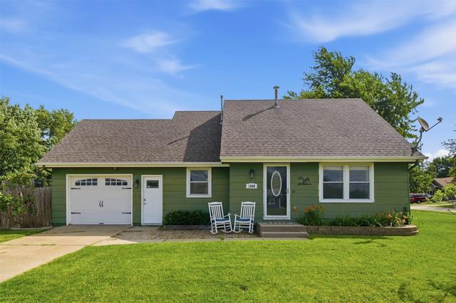 1006 Lincoln St SE, Bondurant, IA 50035