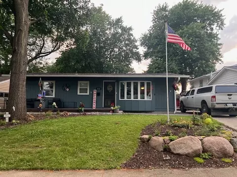 1611 Douglas Ave, Ames, IA 50010
