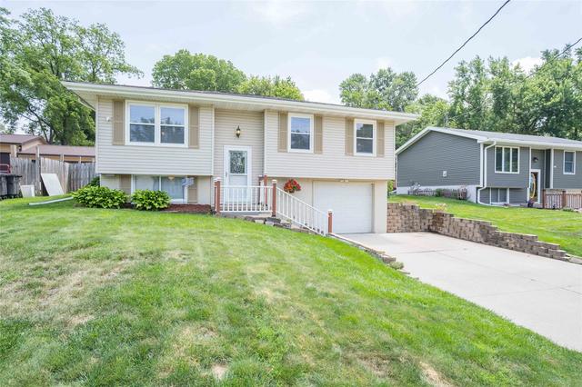 5815 SW 4th St, Des Moines, IA 50315