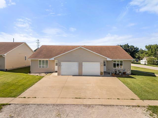106 E Walnut St, Roland, IA 50236