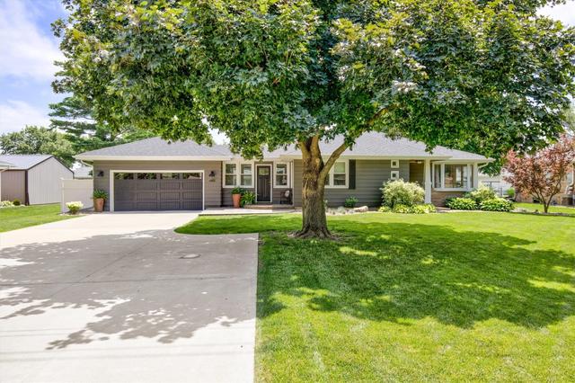 602 W 2nd St, Prairie City, IA 50228