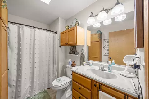 Bath - 102 E Walnut St, Roland, IA 50236 photo 1 of 1