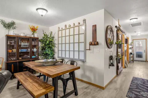 Entry Way - 102 E Walnut St, Roland, IA 50236 photo 1 of 1