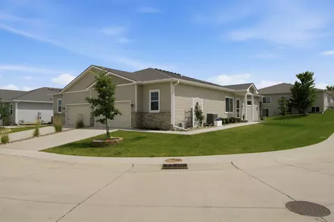 1458 Primrose Dr SE, Altoona, IA 50009
