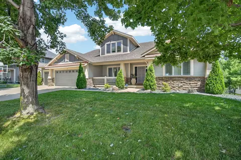 15115 Goodman Dr, Urbandale, IA 50323