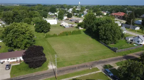 000 S Watkins St, Pleasantville, IA 50225