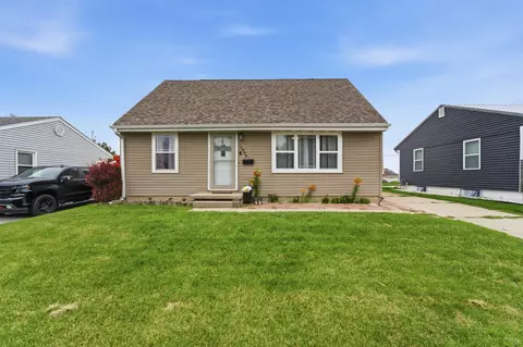 1006 S 11th Ave, Marshalltown, IA 50158