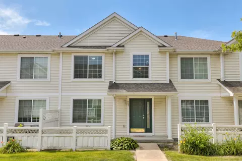 1400 S 52nd St #21, West Des Moines, IA 50265