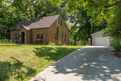 202 Hillside Ave, Des Moines, IA 50315