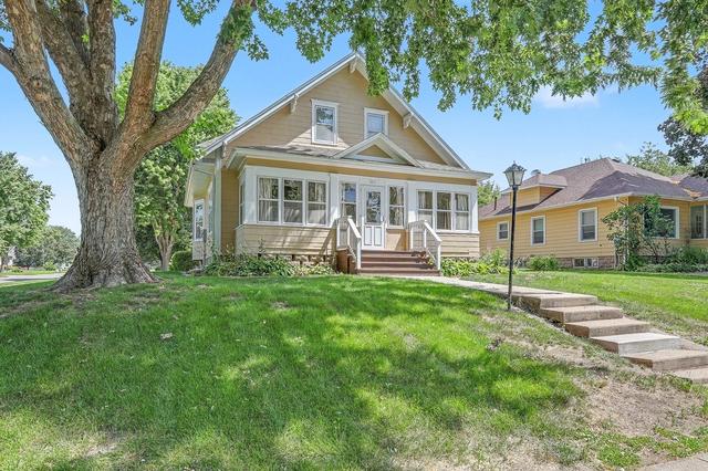 1014 Franklin St, Pella, IA 50219