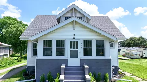 313 N 1st St, Ogden, IA 50212
