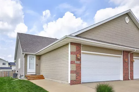 2014 Vista View Dr, Granger, IA 50109