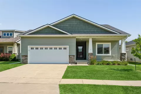 1601 11th St SE, Altoona, IA 50009