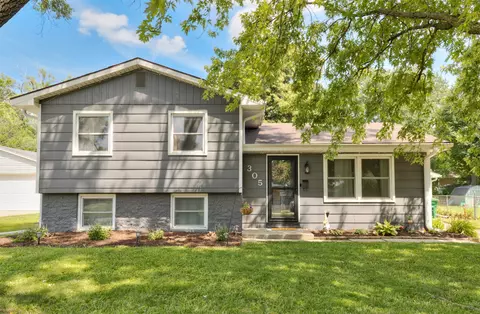 305 SW Westlawn Dr, Ankeny, IA 50023
