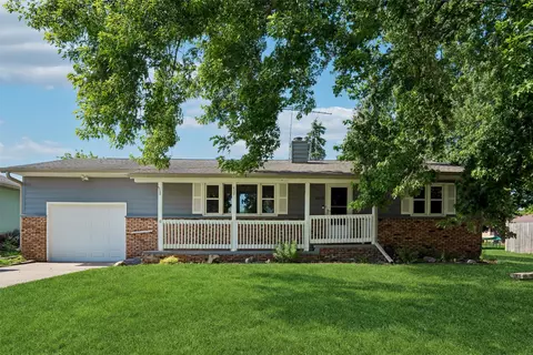 2613 Taft St, Perry, IA 50220