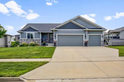 1300 NW 5th St, Grimes, IA 50111