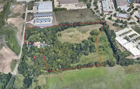 10800 Justin Dr, Urbandale, IA 50322