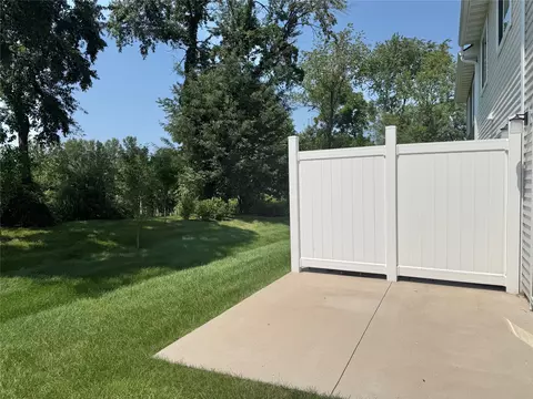 5972 NW 91st Ct, Johnston, IA 50131