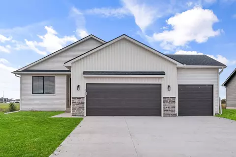 3128 9th Ave SW, Altoona, IA 50009