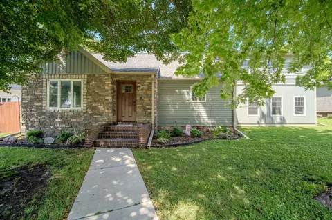 208 SE 2nd St, Ogden, IA 50212
