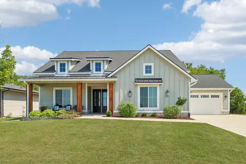 2725 NW Brookside Dr, Grimes, IA 50111