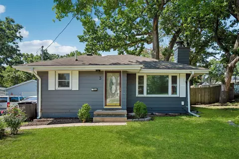 3 E Bell Ave, Des Moines, IA 50315
