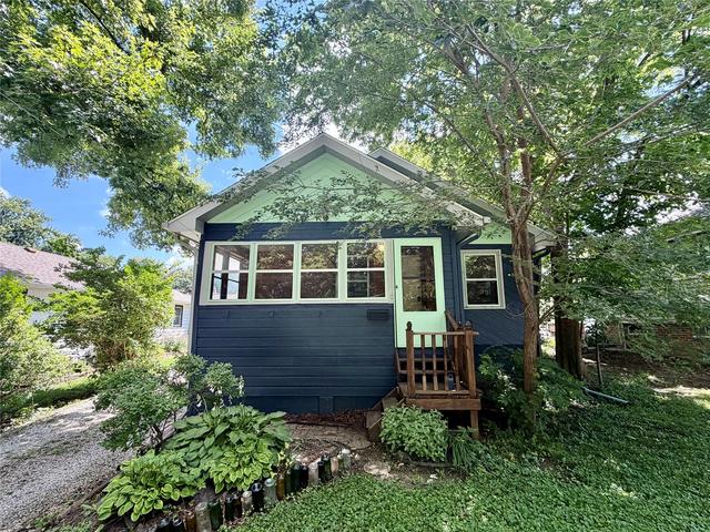1405 48th St, Des Moines, IA 50311