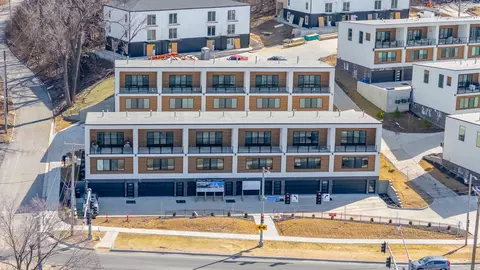 508 Indianola Rd #8, Des Moines, IA 50315